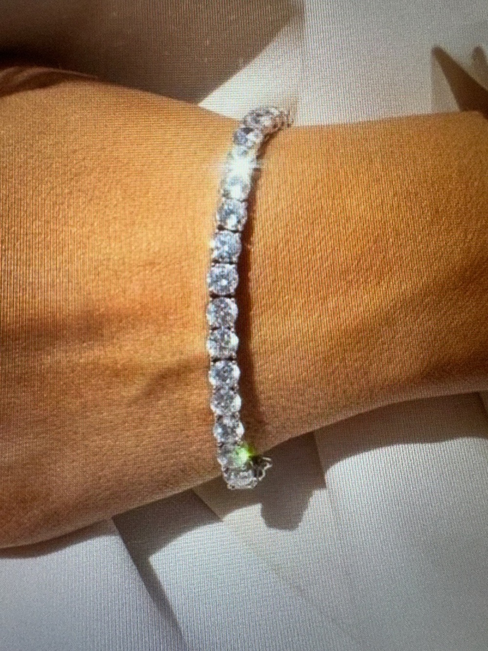 NWT TENNIS BRACELET 18K WHITE GOLD NEIMAN MARCUS - Picture 2 of 5